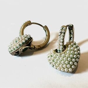 Vintage Gold Faux Pearl Heart Earrings